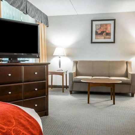 Comfort Suites South Burlington Near University Екстер'єр фото