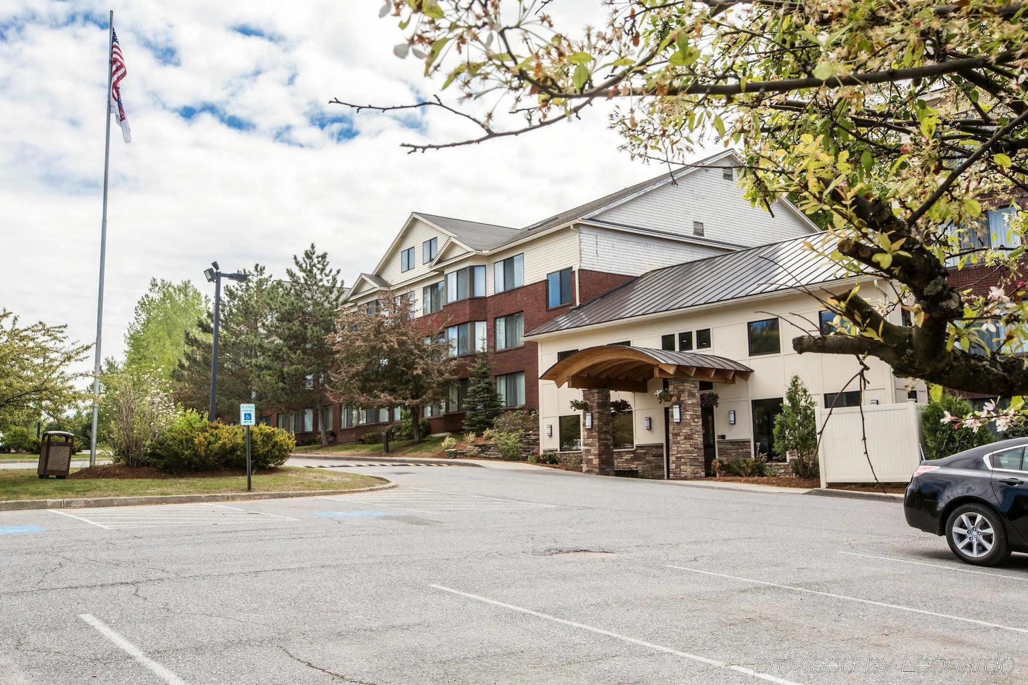 Comfort Suites South Burlington Near University Екстер'єр фото