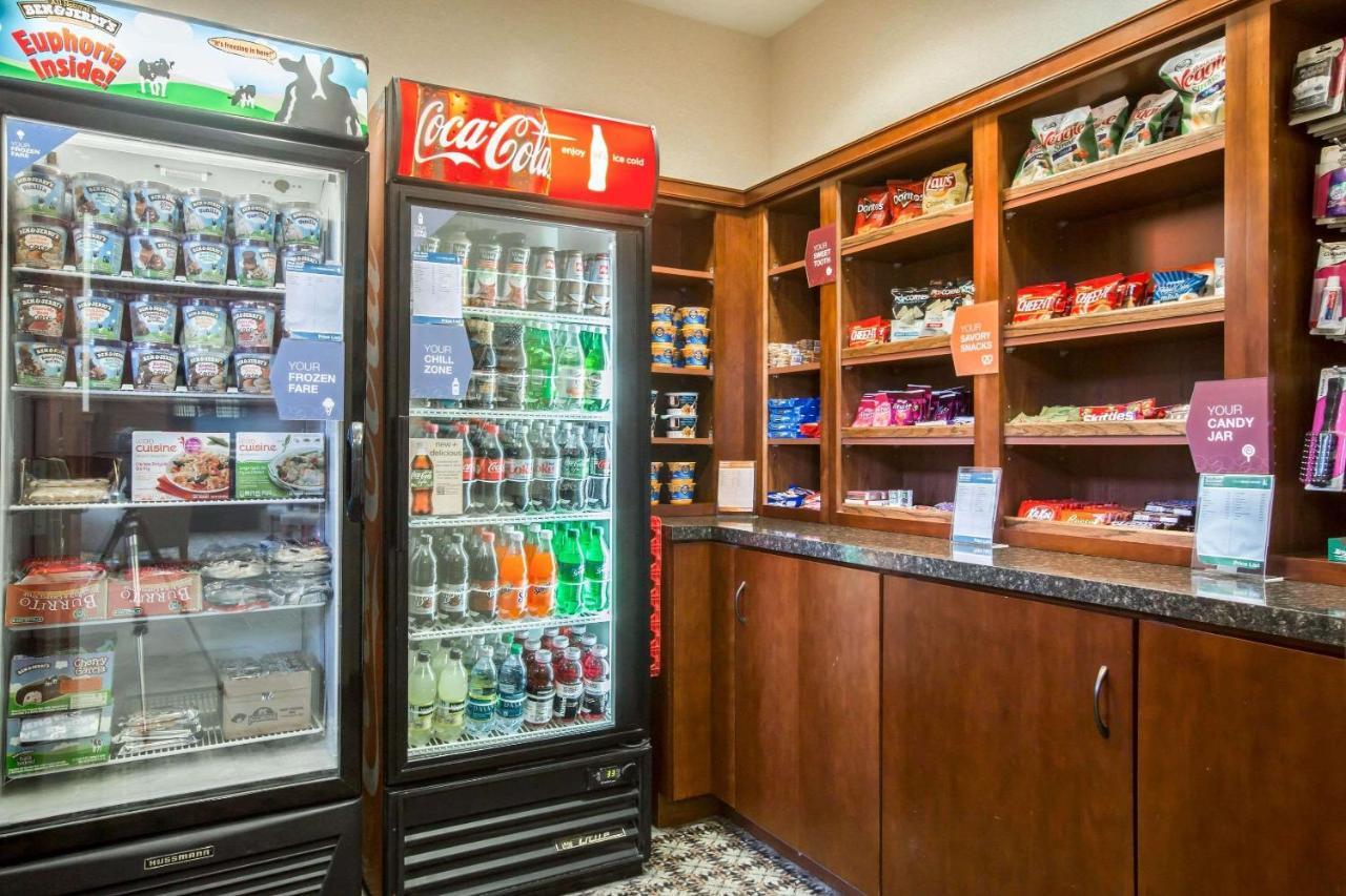 Comfort Suites South Burlington Near University Екстер'єр фото