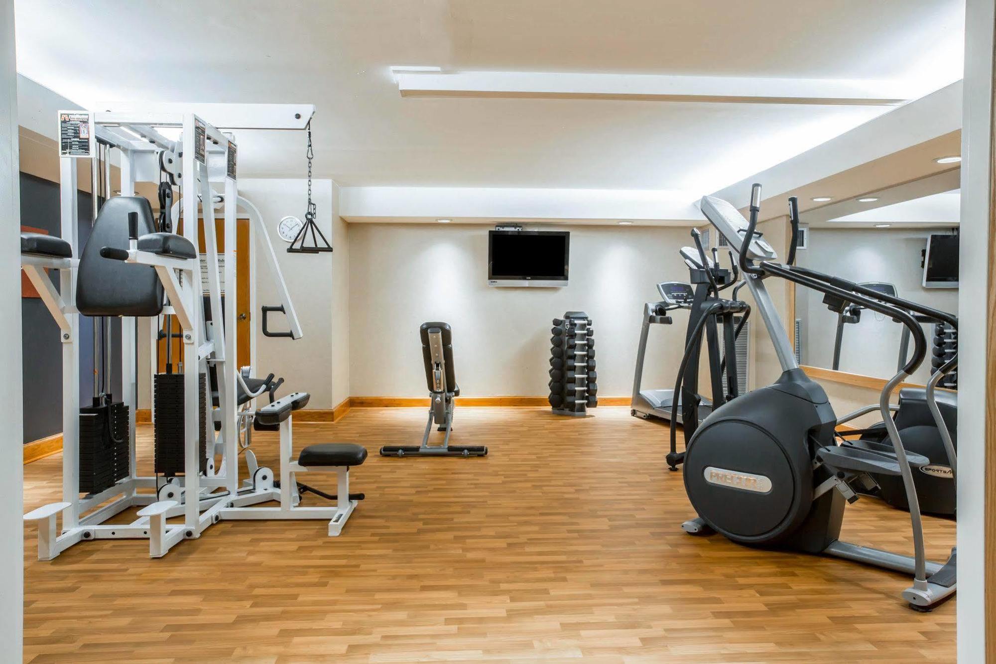 Comfort Suites South Burlington Near University Екстер'єр фото