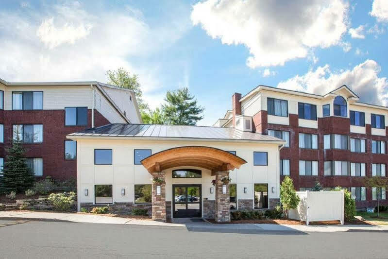 Comfort Suites South Burlington Near University Екстер'єр фото
